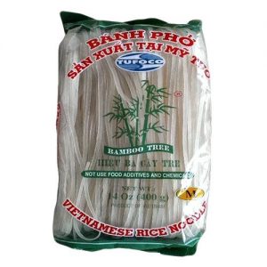 bamboo-tree-vietnamese-rice-noodles-banh-pho-medium-3mm-400gr